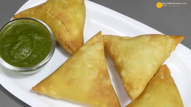 How to make Patti Samosa from scratch - Patti Samosa folding - Nisha Madhulika - Rajasthani Recipe - Best Recipe House