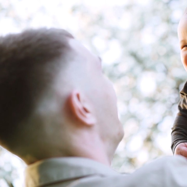 Congé paternité : Comment ça se passe ailleurs en Europe ?