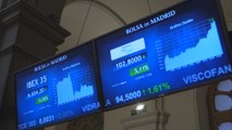 El Ibex 35 rompe su racha bajista pero no consigue alcanzar el nivel de los 6.700