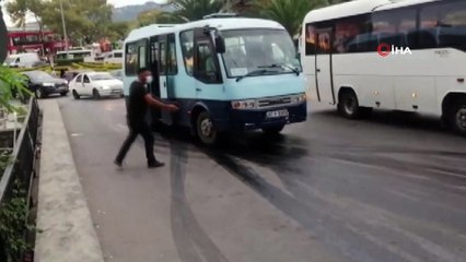 Yola dökülen yağ araçlara patinaj çektirdi