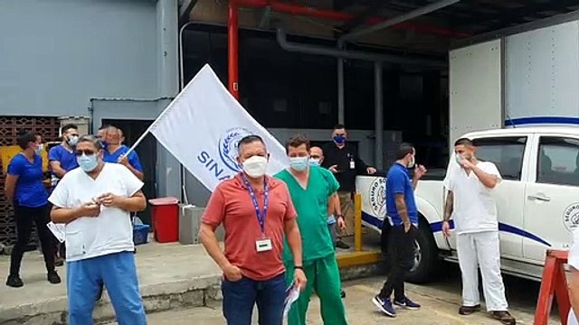 Trabajadores de lavandería del Hospital México se manifiestan por supuesto acoso laboral