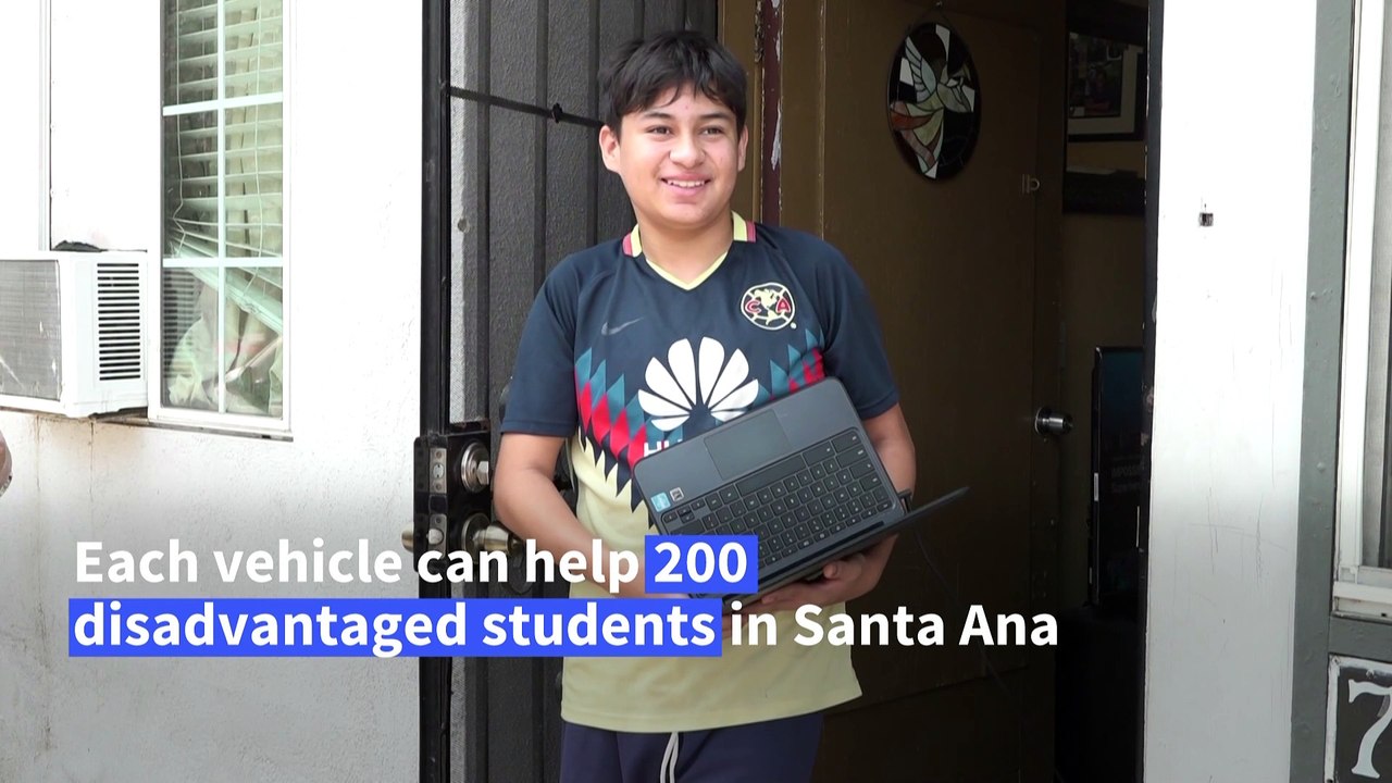 In California, Wi-fi minivans help disadvantaged students