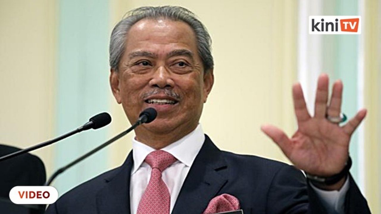 'Saya berdiri di sini, saya masih perdana menteri' - Muhyiddin
