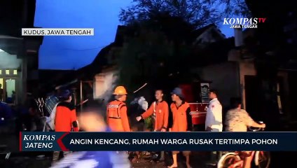 Angin Kencang, Rumah Warga Rusak Tertimpa Pohon