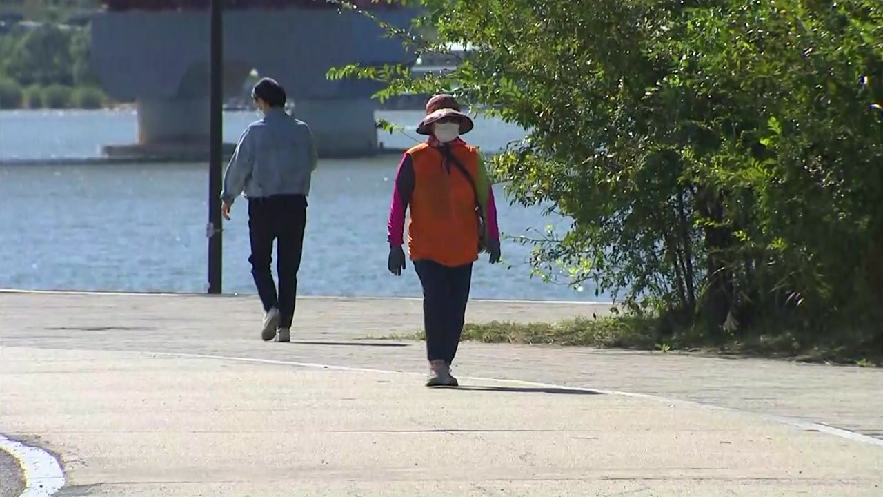 [날씨] 내륙 완연한 가을...영동 강풍 동반 호우 / YTN