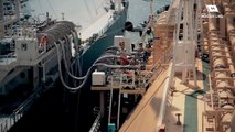 Liquefied Natural Gas (−260°F) _ Ship to Ship Transfer
