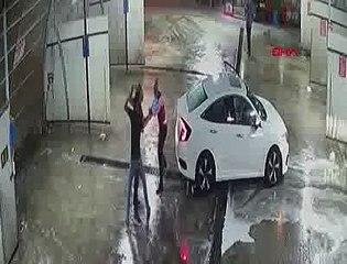 Dövülüp araçtan atılan adam 6 gün sonra öldü! Dehşet anları kamerada