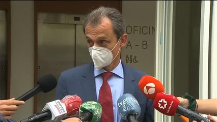 Pedro Duque sobre la vacuna: "Si hay que retrasar para esperar al resultado de los test, habrá que hacerlo"