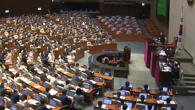 건물주에 임대료 감액 요구 가능 ...코로나 극복 법안 국회 통과 / YTN