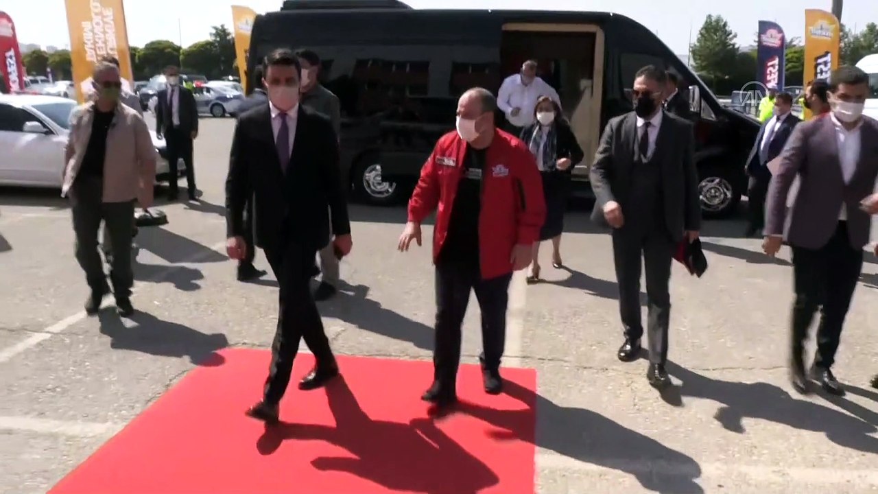 Bakan Varank, “TEKNOFEST 2020” fuar alanını gezdi - GAZİANTEP