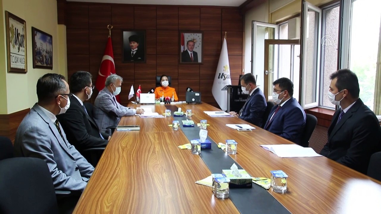 Vali Kocabıyık, 'Uzaktan Eğitim Öğrenci Takip Sistemi'ni tanıttı - UŞAK