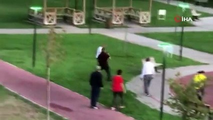 Bursa'da çimlere basma kavgası