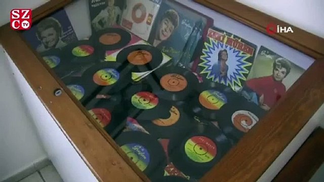 Sanat Güneşi Zeki Müren için evinde mevlit okutuldu