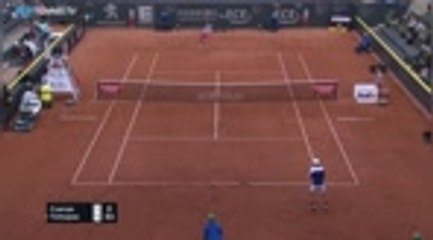 Hambourg - Tsitsipas domine Cuevas et file en quarts