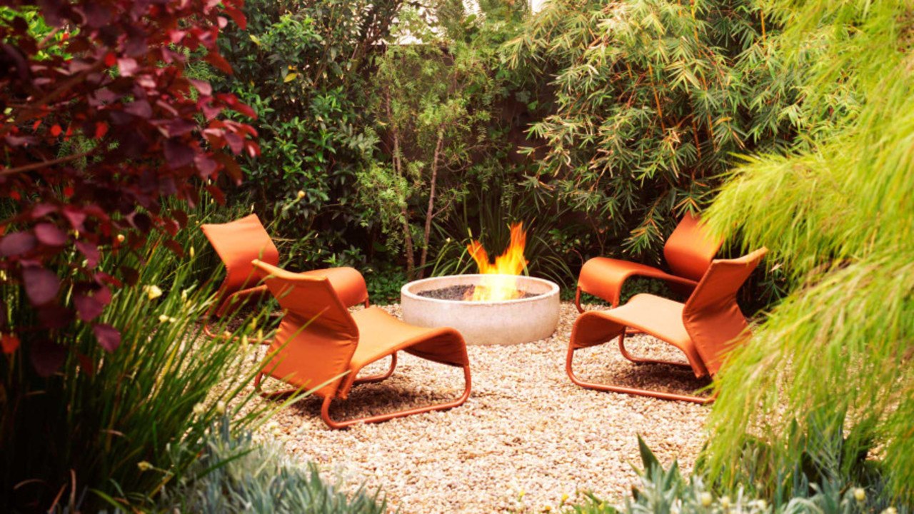 Turn Your Backyard Into a Cozy Paradise With Th...