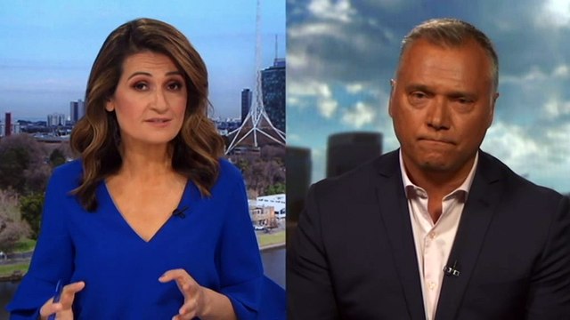 Reports two Australian academics are barred from entering China