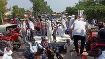 भारतीय किसान यूनियन ने मोदीनगर में मेरठ रोड पर किया चक्का जाम