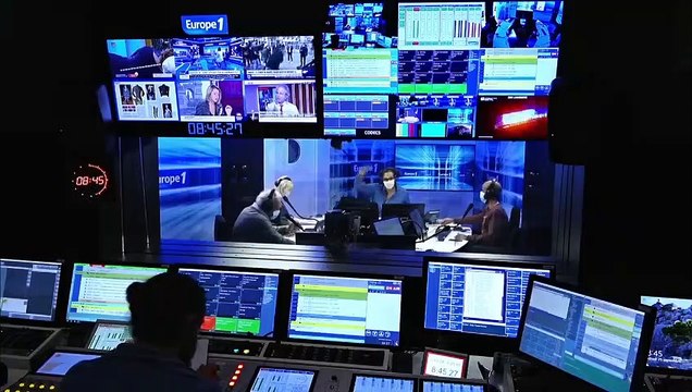 Jean-Claude Gaudin : L'alcool tue les microbes et on nous fait croire que les bars sont dangereux (Canteloup)