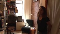 Elle vit dans un appartement de 8m². Regardez comment elle l'a emmenagé