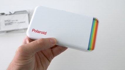 On a essayé la nouvelle imprimante portable de Polaroïd, la Hi Print