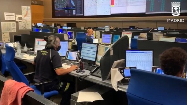 Mañana muy complicada para los bomberos de Madrid a causa de los fuertes vientos