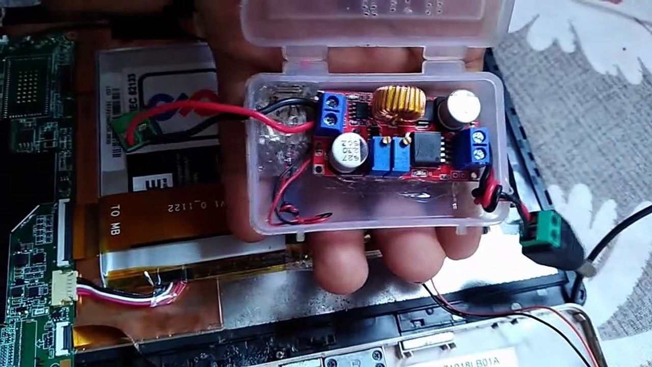 Low Battery ? Easy DIY ! Add external Power - Battery  to Notebook - Laptop to run long - increase backup time