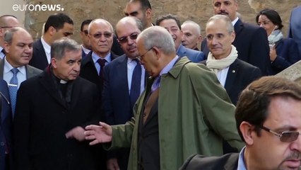 Cardinal Becciu: losco faccendiere o vittima del Vaticano?