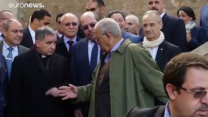 Cardeal envolvido em escândalo renuncia ao cargo