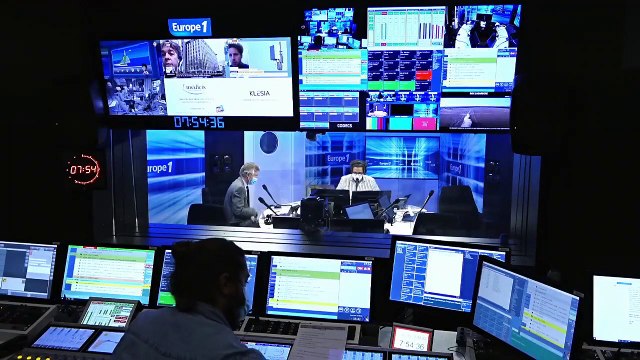 Jean Castex à Cédric O : Est-ce que je vais capter la 5J avec mon mobile ? (Canteloup)