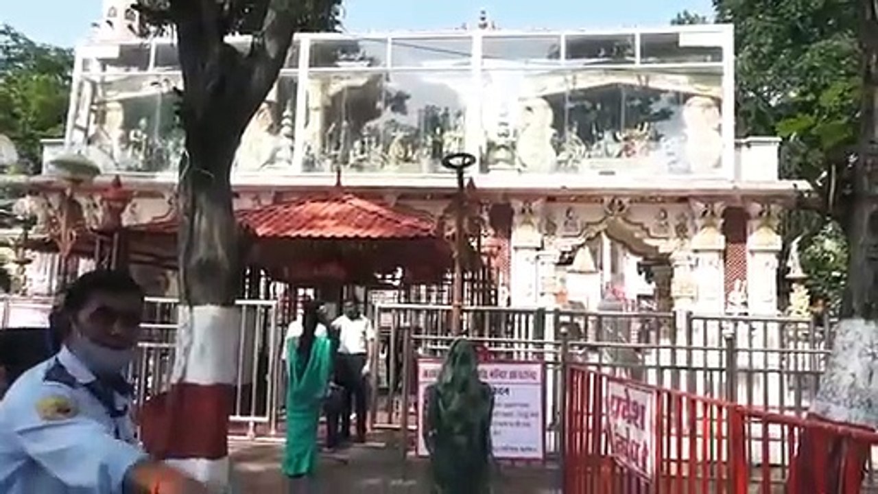 अनलॉक होने के बाद आज पहले दिन ऐसे हुए भक्तों को भगवान के दर्शन, कोविड प्रोटोकॉल का आप भी करें पालन