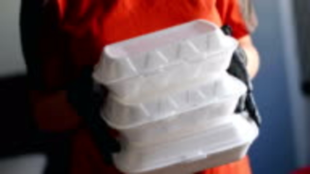 New Jersey Passes 'Strongest Bag Ban' in the U.S., Axing Both Plastic