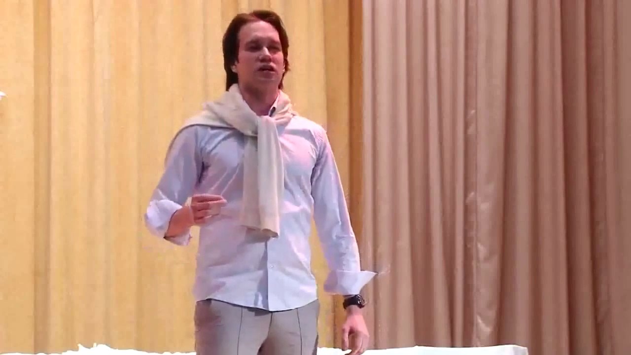 The verse of Fyodor Sologub Love me. Alexey Molyanov