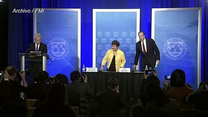 FMI empeora previsión económica para Colombia y amplía su línea de crédito