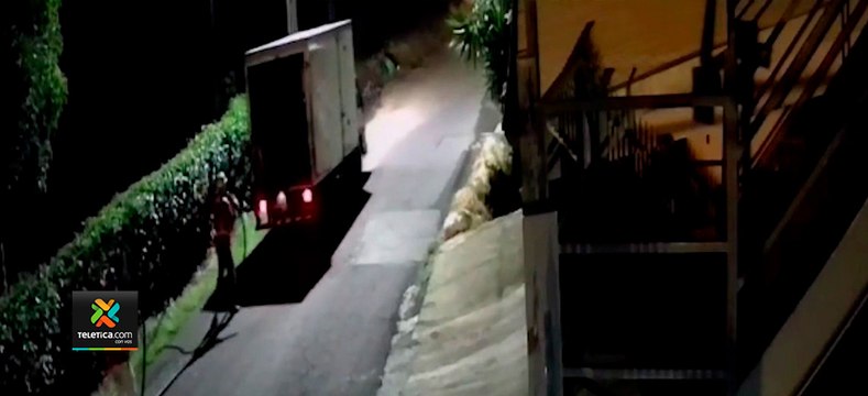 tn7-Sospechosos-de-robo-de-cable-quedaron-grabados-en-cámaras-de-vigilancia-250920