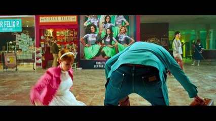EXPLOTA EXPLOTA Película Clip - María y Pablo se conocen en el aeropuerto