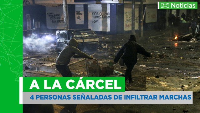 Infiltrados también robaron prendas de uso privativo de la policía