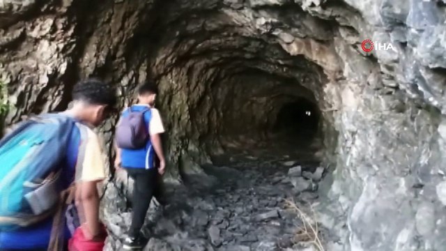 Vadi Doğa Sporları Kulübü üyeleri, Van Gölü havzasının güzelliklerini tanıtmaya devam ediyor