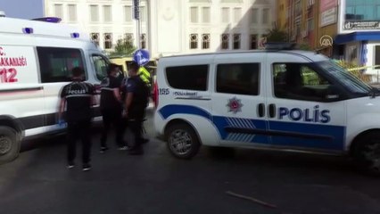 Esenyurt'ta taksi durağındaki silahlı kavgada 3 kişi yaralandı - İSTANBUL
