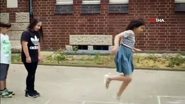 Bakan Selçuk, Türk Dil Bayramı’nı sosyal medyada paylaştığı görüntüyle kutladı