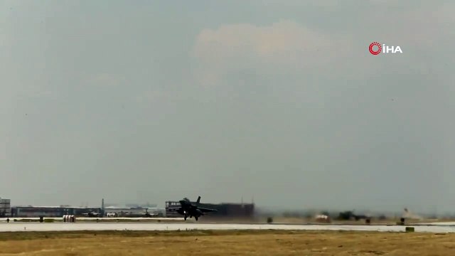 - MSB: 'Irak kuzeyindeki Metina bölgesinde keşif ve gözetleme vasıtalarıyla tespit edilen ve eylem hazırlığında olduğu belirlenen 3 PKK'lı terörist, düzenlenen hava harekAtıyla etkisiz hale getirildi.'