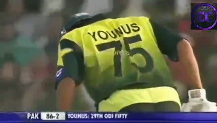 India Vs Pakistan 4th Odi Gwalior 2007