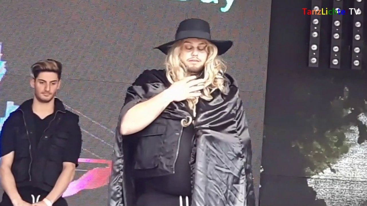 True Fame - Dance Performance @ CSD Düsseldorf 2016 (ReUpload)