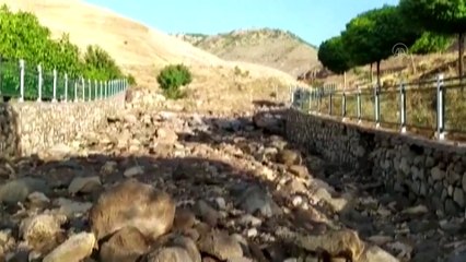 Hozat'ta şiddetli sağanak taşkına neden oldu - TUNCELİ