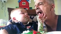 Quand papy et bébé mangent ensemble... ça finit toujours mal