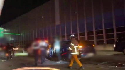 서해안고속도로서 승용차 3대 잇달아 추돌 / YTN