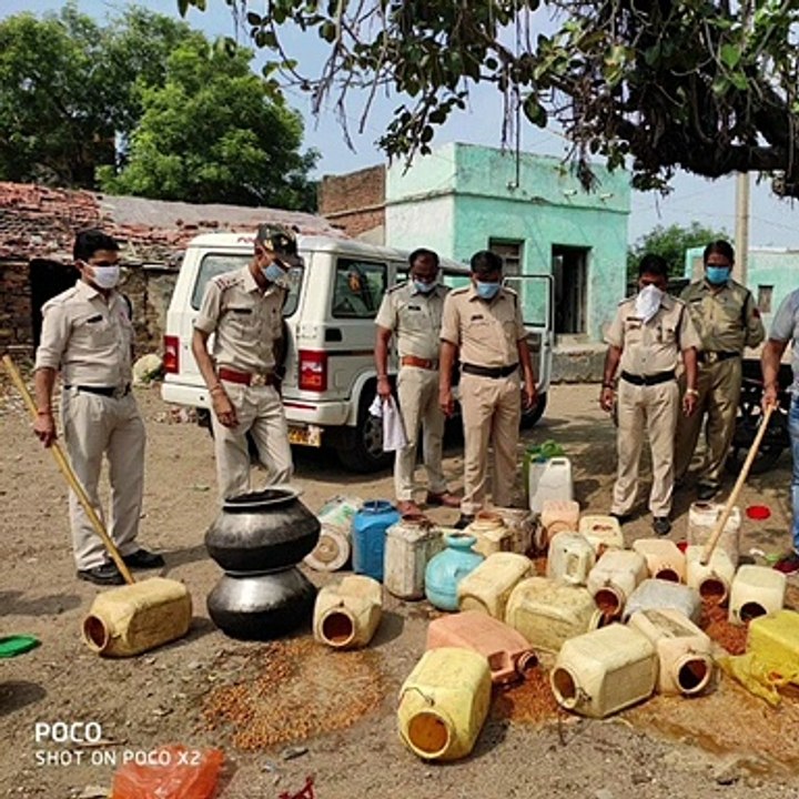 28 लीटर कच्ची शराब जिसकी कीमत लगभग 90 हजार रूपए...