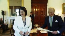 Victorian Health Minister Jenny Mikakos resigns from Parliament