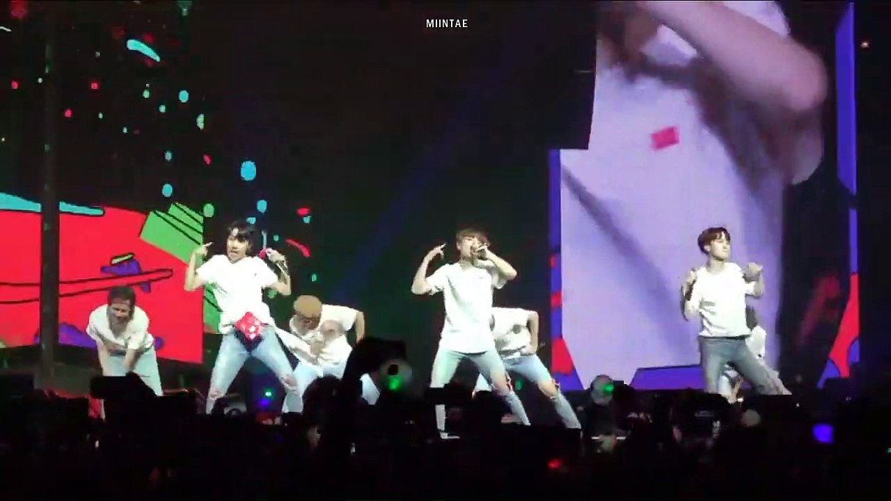 181002 LOVE YOURSELF in CHICAGO BEHIND THE SCENE