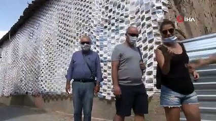 Pandemi sürecinde kullanılan 2 bin 450 maske ile duvarı kapladı