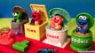 Brinquedo Vila Sesamo POP-UPS - Sesame Street Pop-Up Singing Pals Elmo Cookie Monster